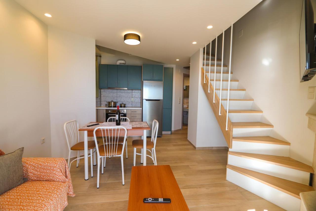East & West Seaside Holiday home Gialtra